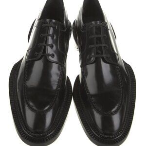 BALLY BLACK LEATHER OXFORDS SIZE 10.5 (BRAND NEW)